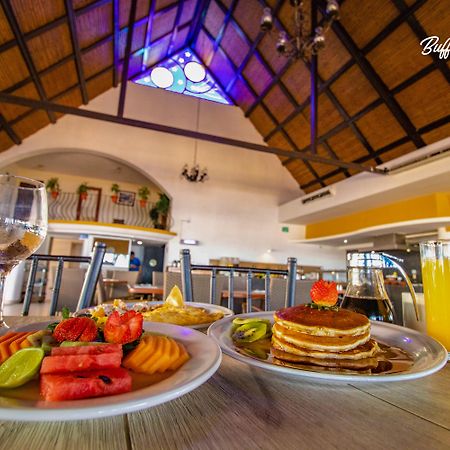 Luna Palace 마사틀란 외부 사진